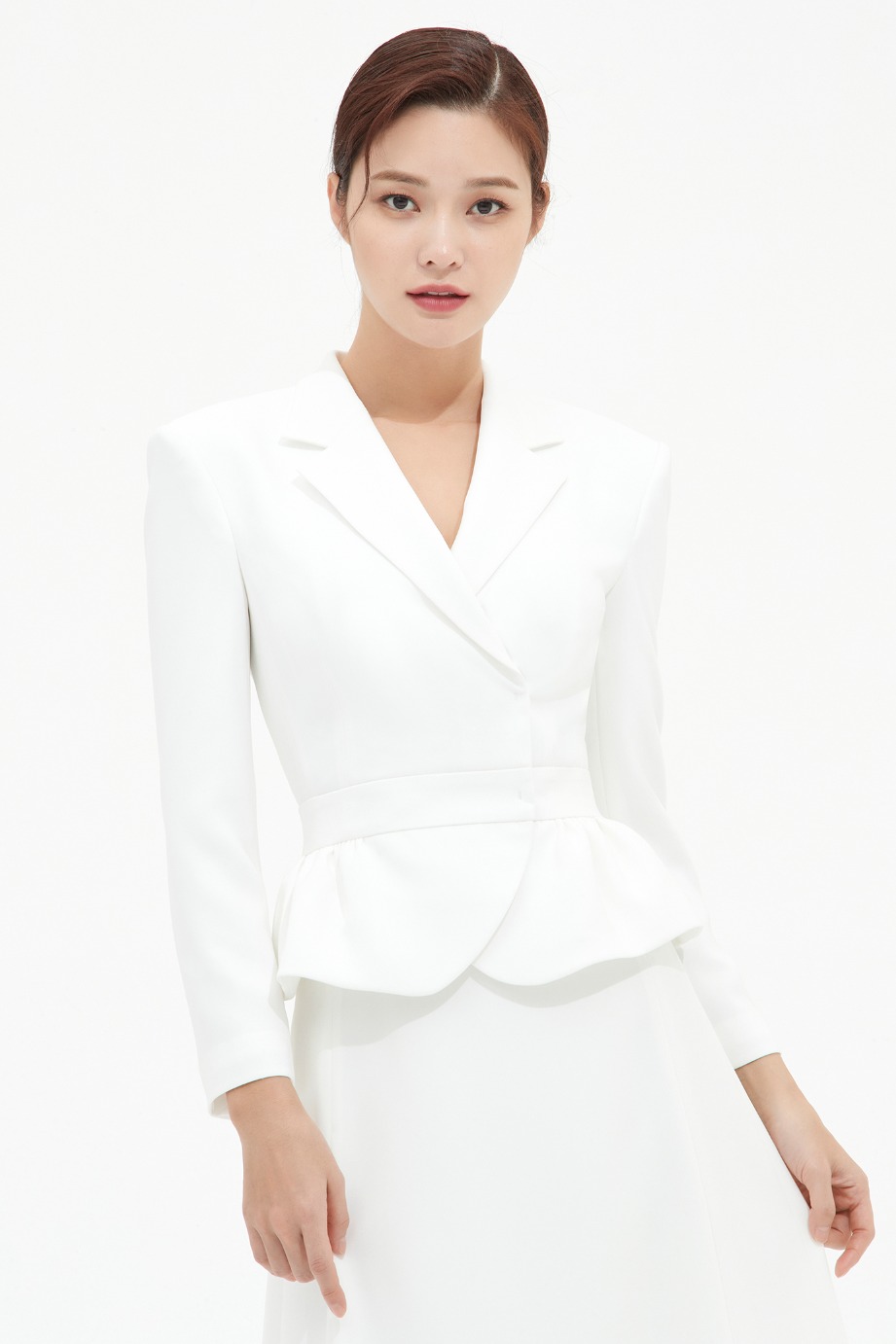 CREPE DOUBLE TAILORED FLARE JACKET